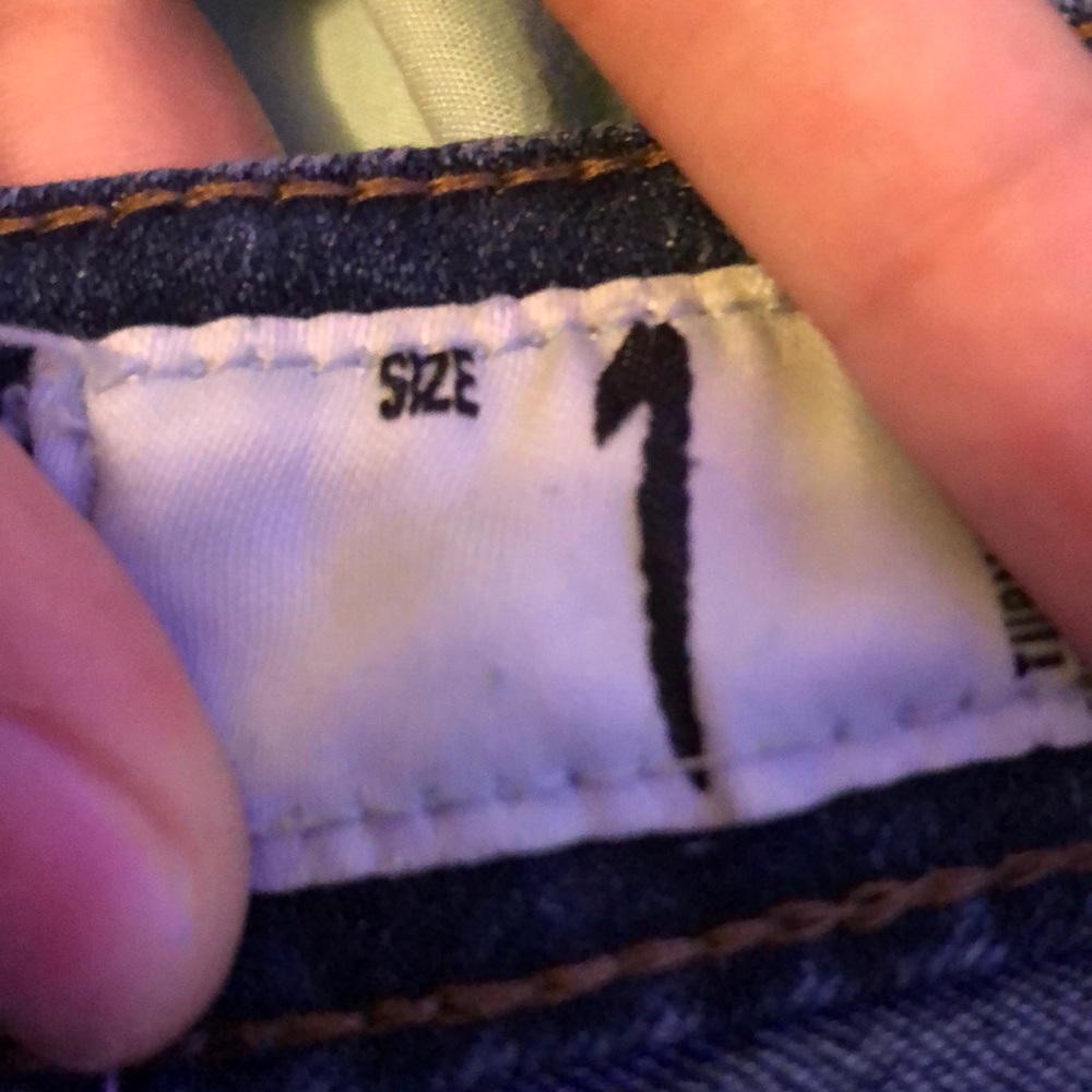 Shorts - Picture 3 of 3